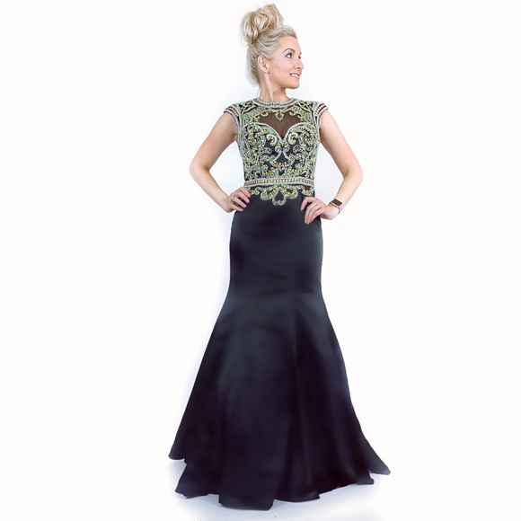 Black Classy Mermaid Evening Gown Prom Dress - Picture 5 of 8